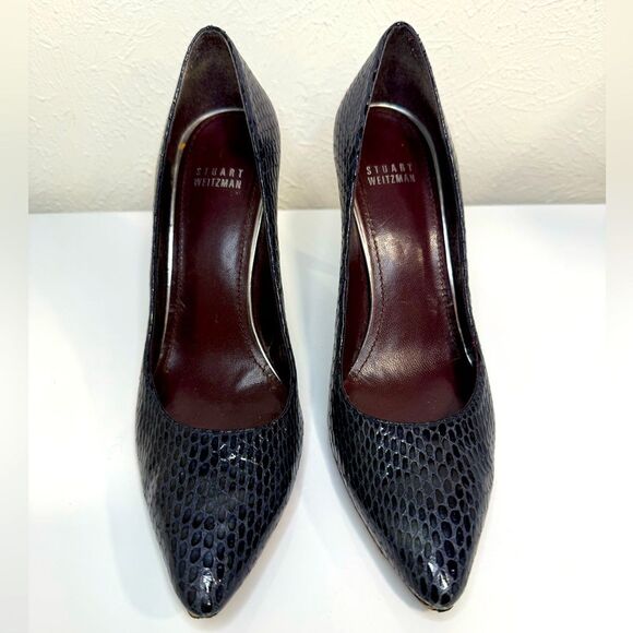 Stuart Weitzman patent blue embossed leather scale pumps, Size 8.5 - Picture 1 of 5